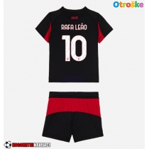 Otroške Nogometnih dresov AC Milan Rafael Leao #10 Domači 2025-26 Kratki rokavi (+ hlače)